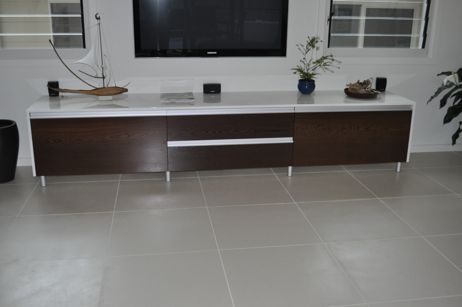 CDCM Kitchens + Bathrooms Kitchens, Bathrooms and Cabinetry featuring high quality design and workmanship
